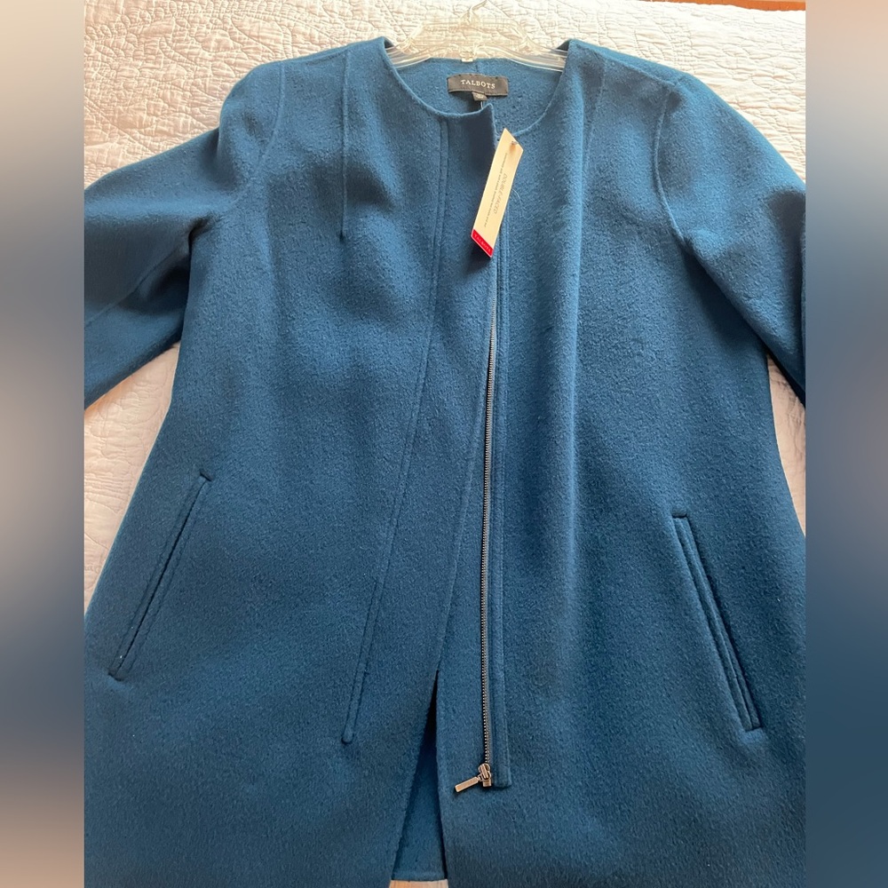 Talbots turquoise soft flannel blazer with zip close, never worn, size M